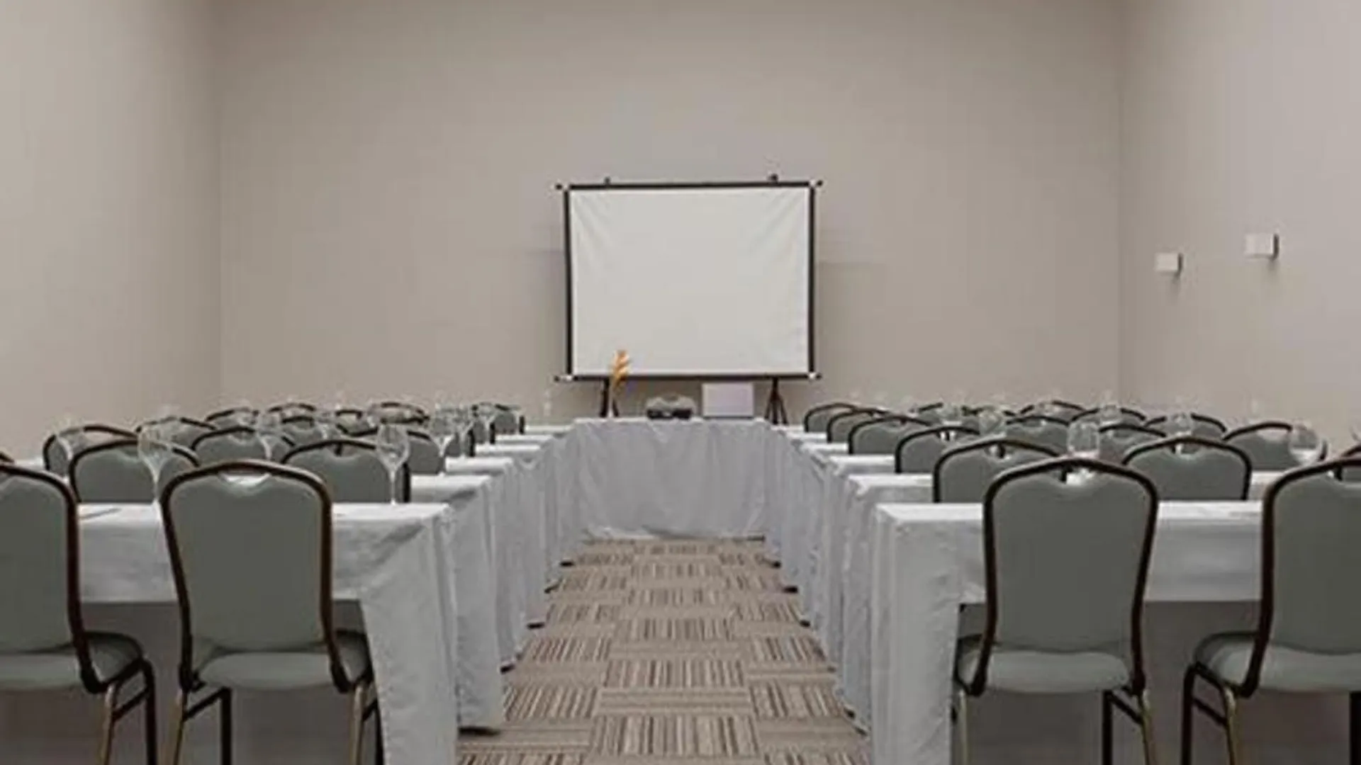 Hotel Golden Tulip São José dos Campos